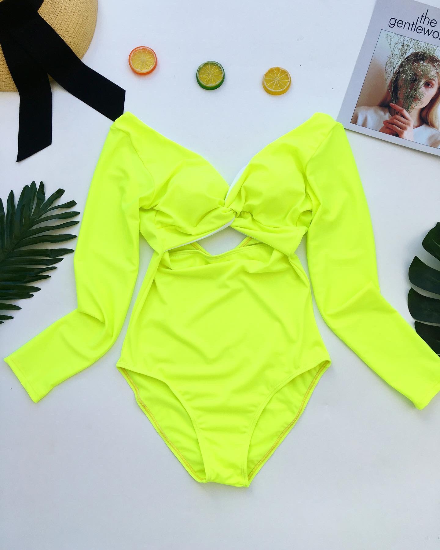 Bikini tay dài xoắn liền vàng chanh