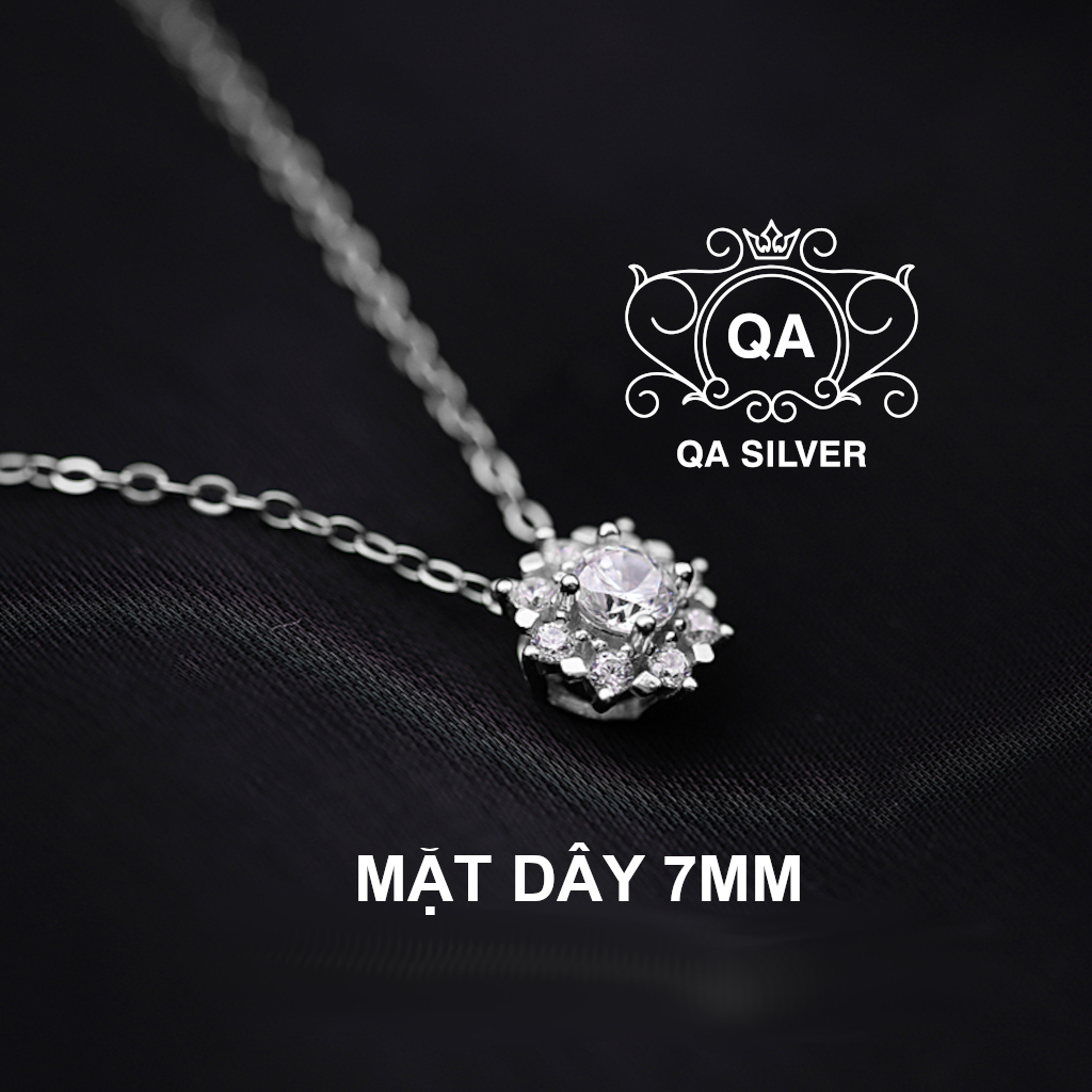 Snow qa silver necklace