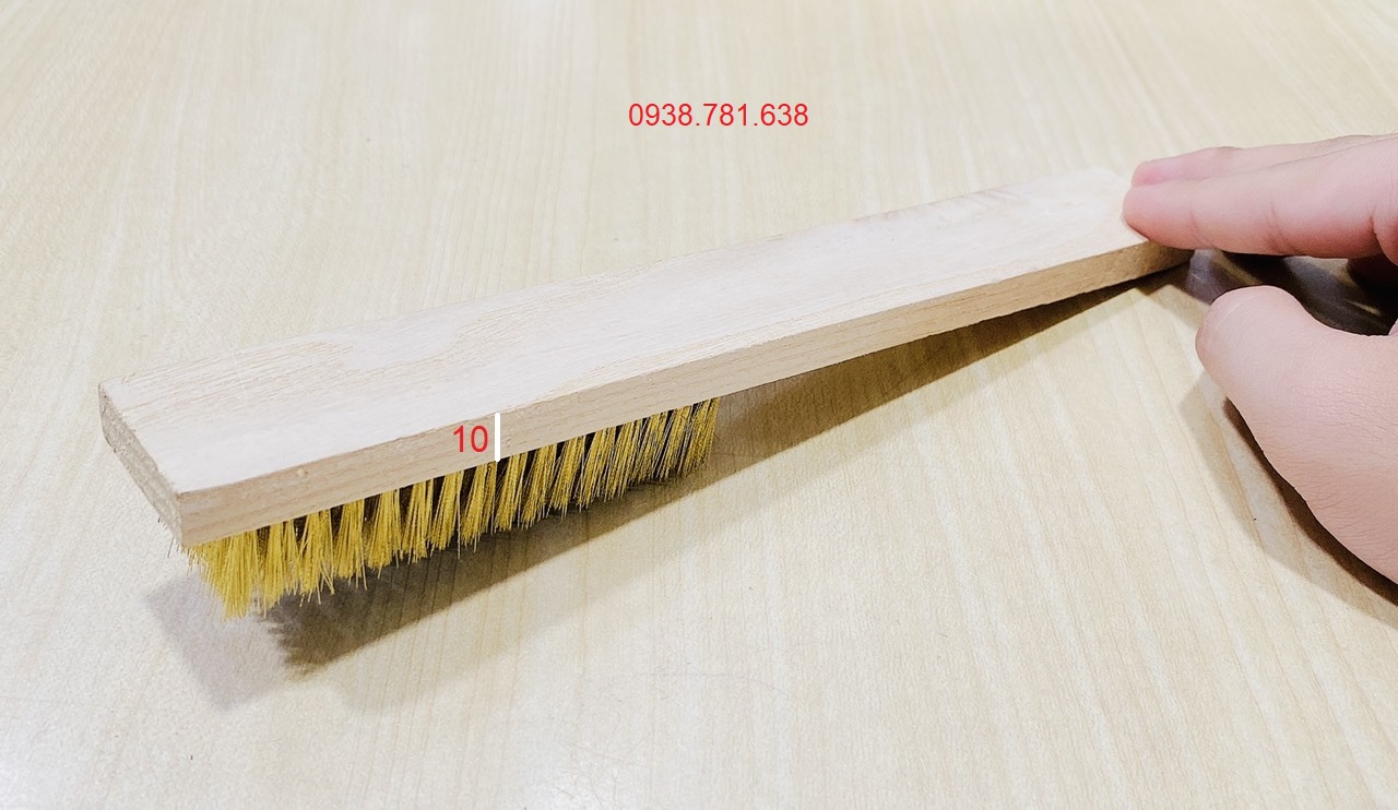 Bàn Chải Cán Gỗ Sợi Cước Đồng 71620