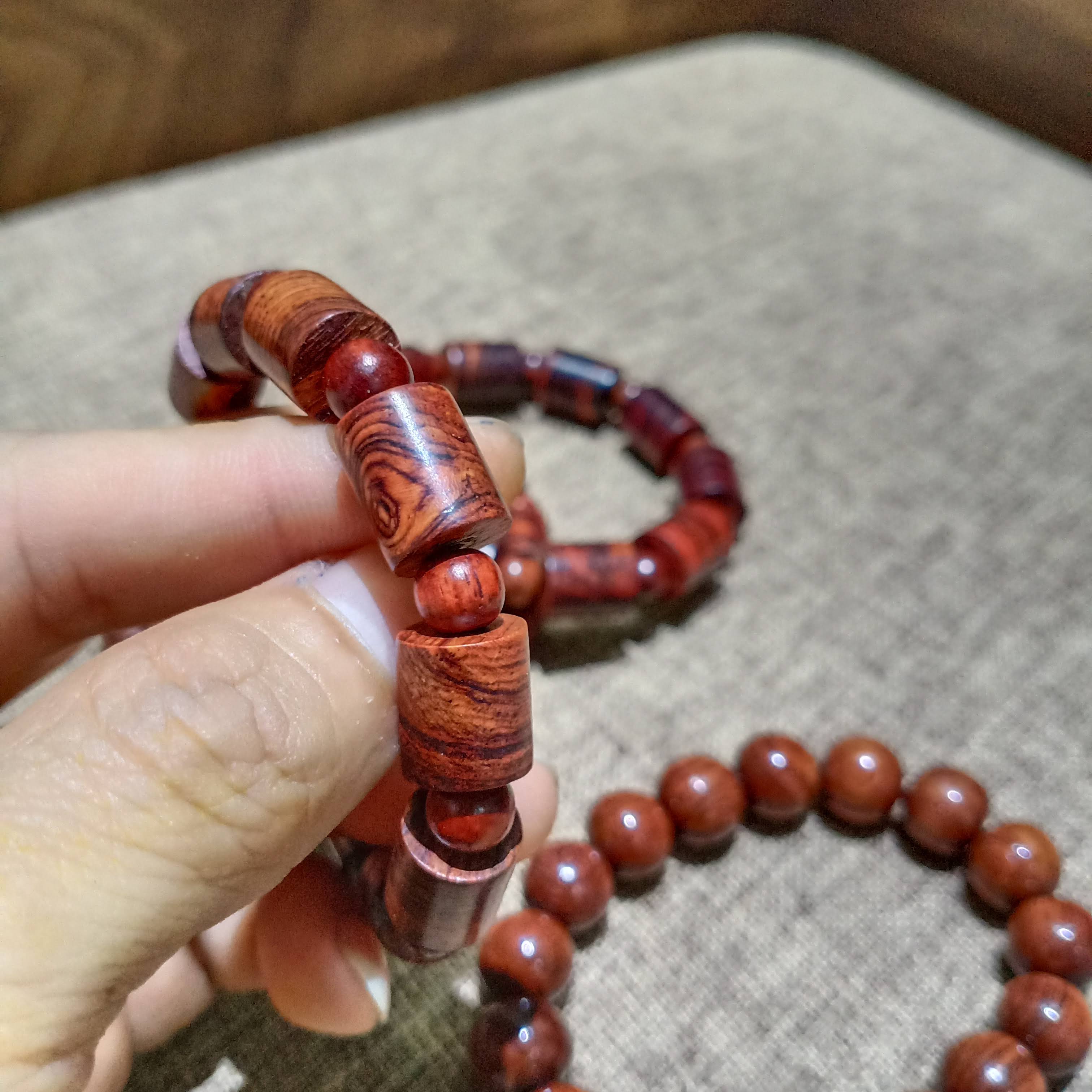 Vòng gỗ sưa 10 ly (sưa Lào, đốt trúc)