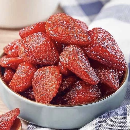 Dâu tây sấy dẻo không đường 500gr của Banhmat Farm, món quà đặc sản từ Đà Lạt