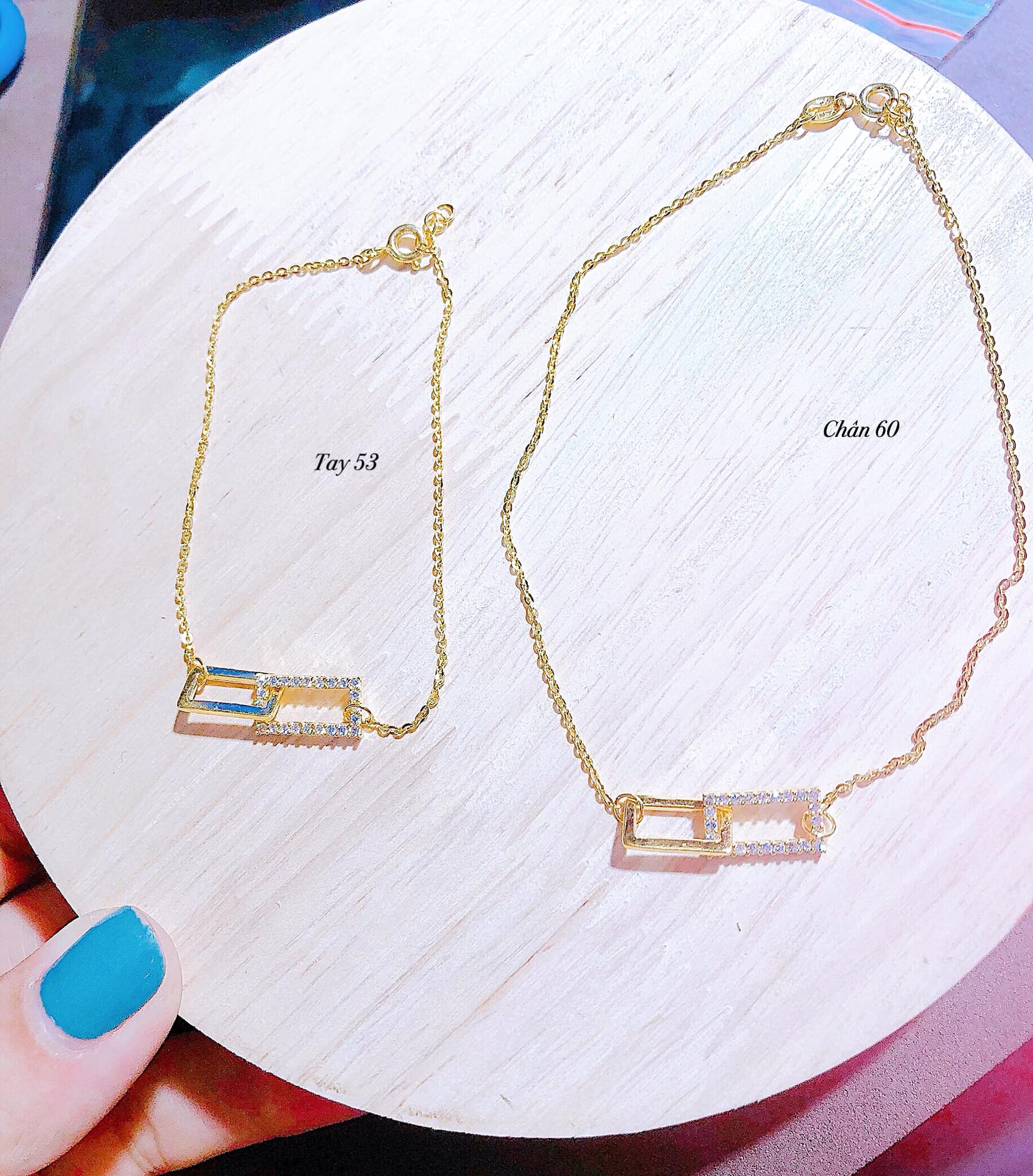Lắc tay vàng 10k mặt hộp LTVBA05