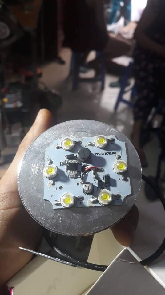 Đền  trợ sáng - Led 6 bóng thời trang