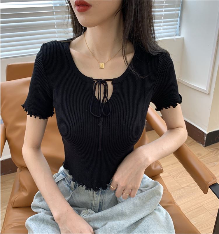 Áo thun nữ thắt nơ cổ xinh xắn