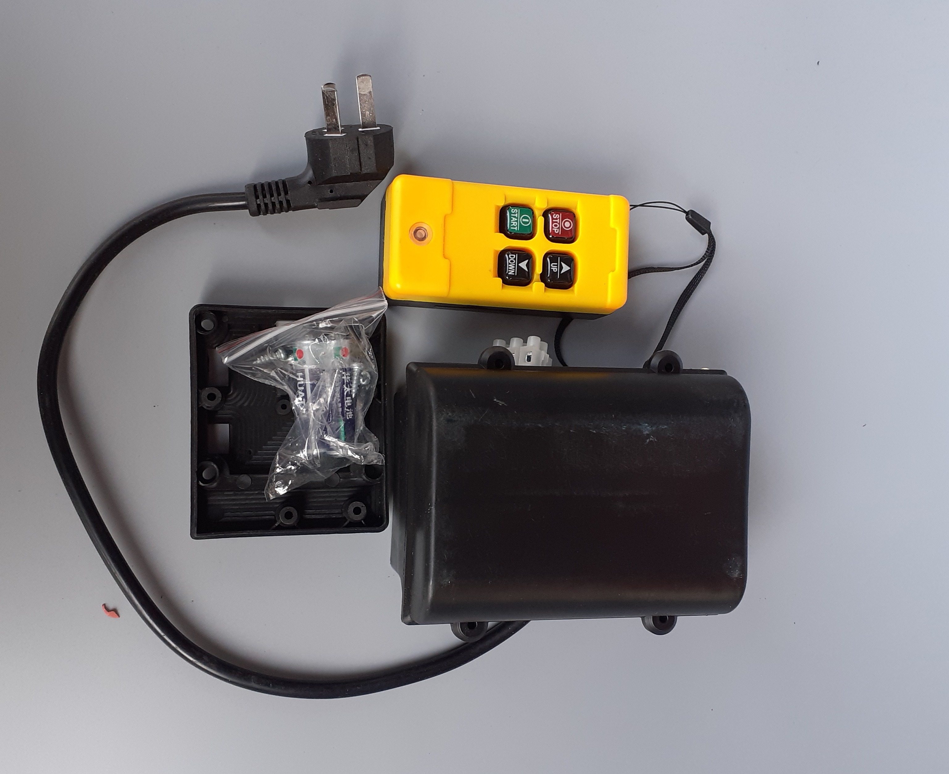 Điều khiển từ xa cho máy tời điện 220v