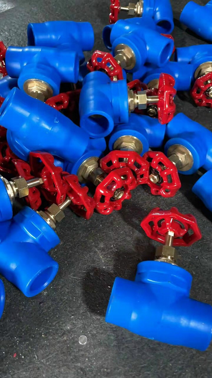 Van khóa ống nhiệt PPR Phi 25, van mở 100%