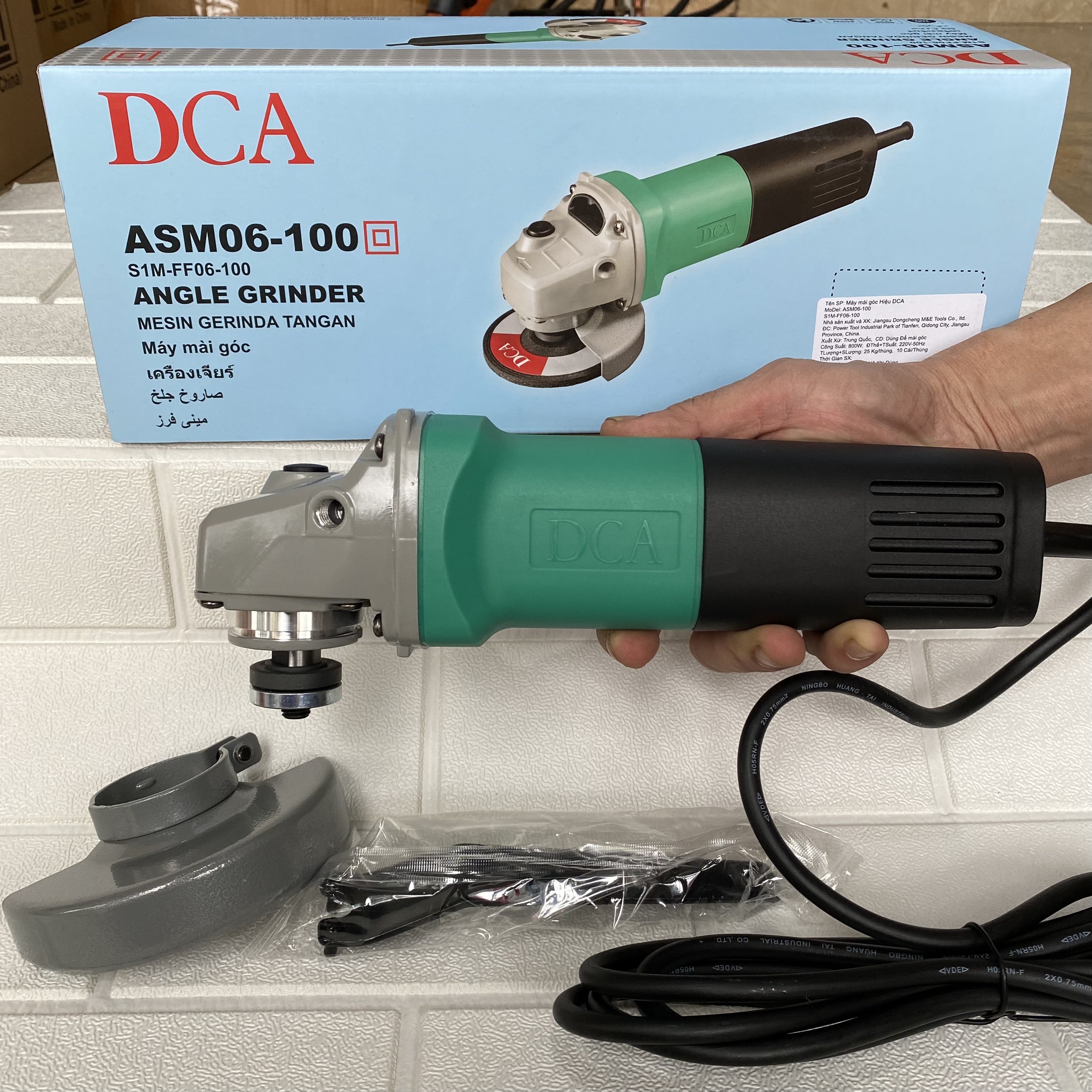 Máy mài góc 800W DCA ASM06-100B máy cắt cầm tay