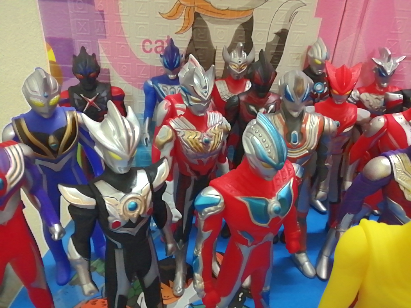 Mô hình Ultraman cao 23 cm ( phần 1 ) Siêu nhân điện quang