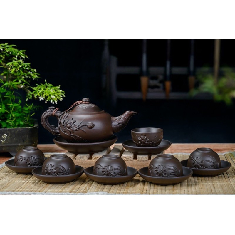 Bộ ấm chén tử sa đắp hoa sen gốm Bát Tràng