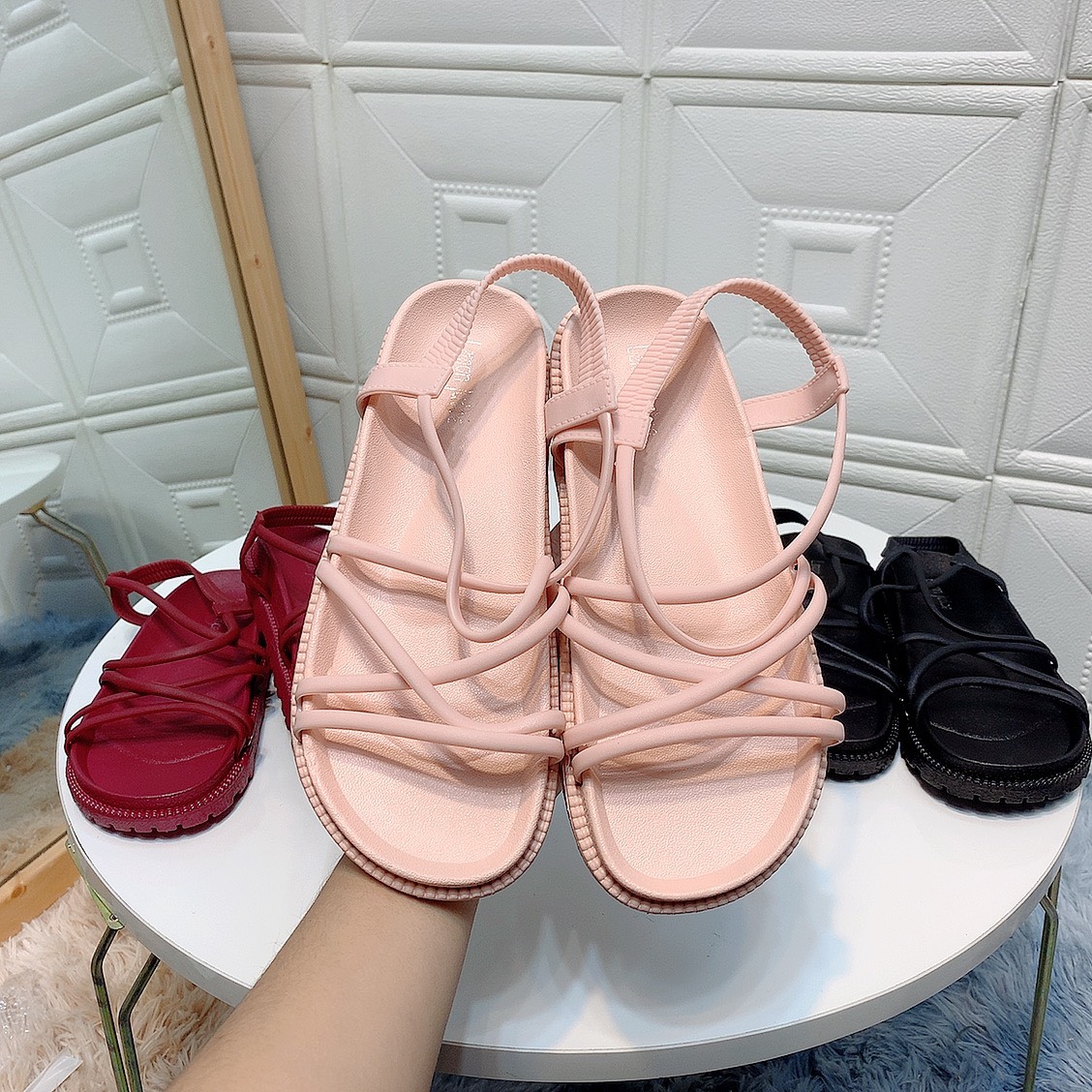 2E01 Dép sandal cao su quai chéo đan xen chuchu