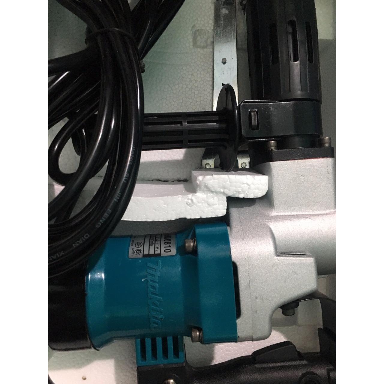 Máy đục 0810 makita hộp sắt