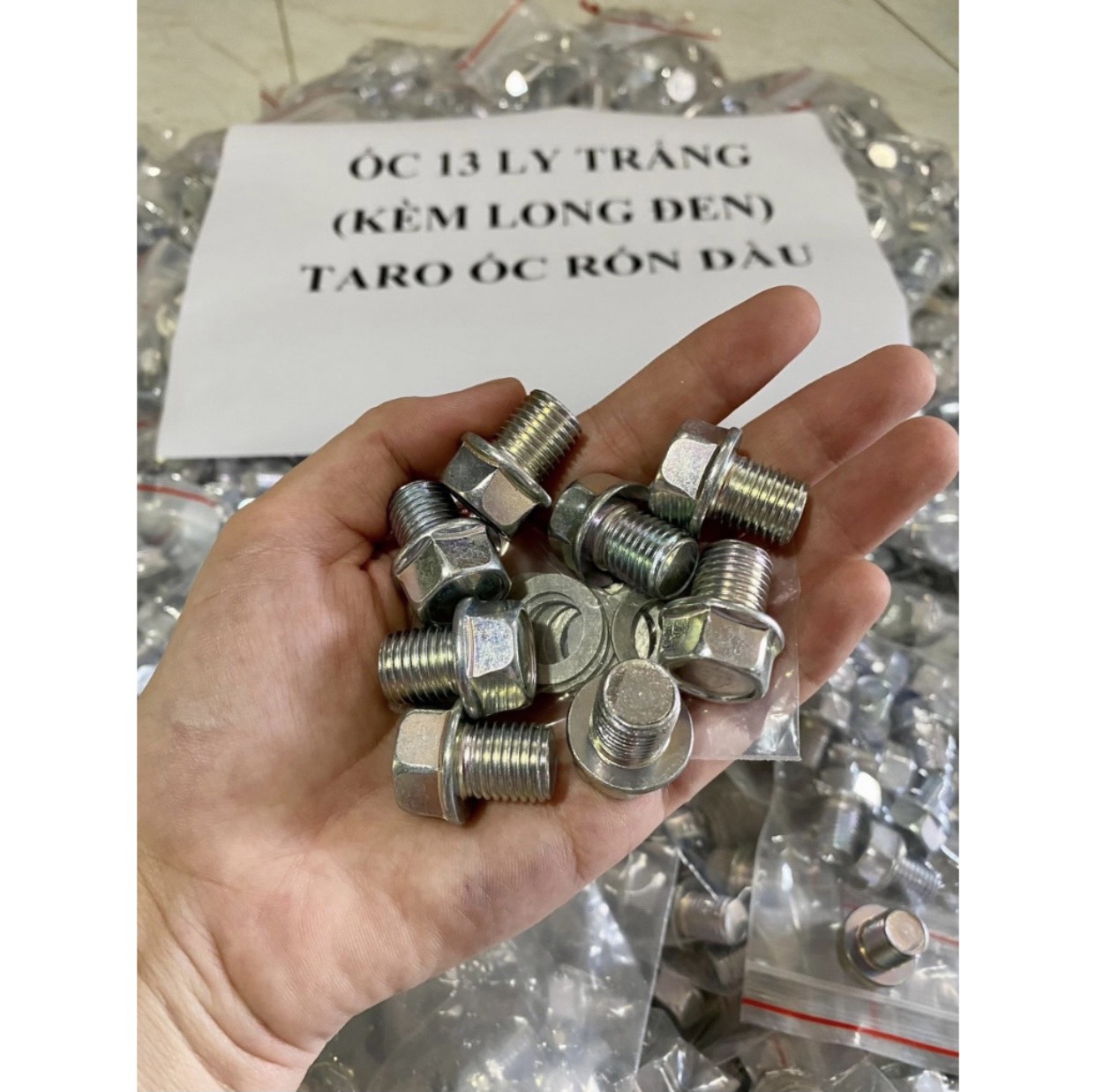 Ốc Rốn Dầu Long Đen 13 Ly Xe Máy Bị Chờn