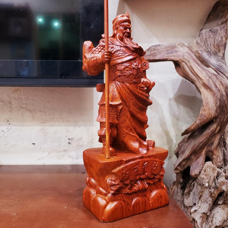 Tượng quan công gỗ hương cao 30 cm