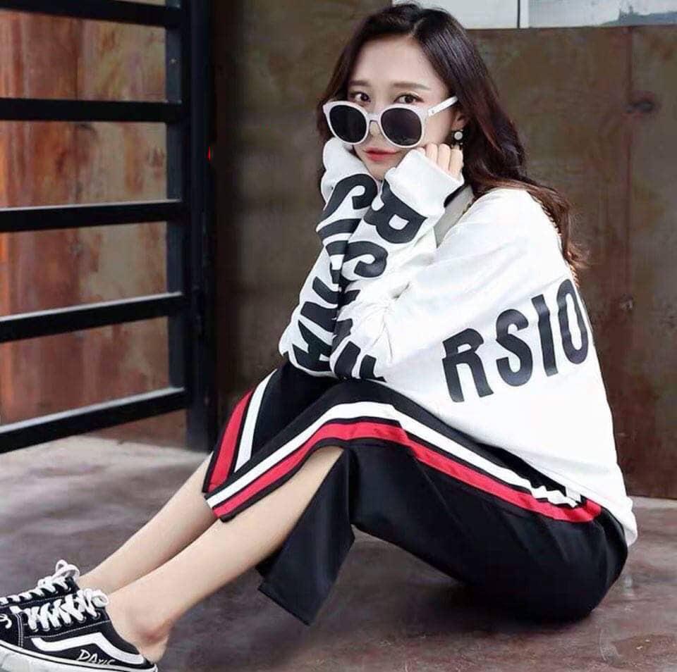 Quần Nữ Xẻ Tà Ống 2 Sọc Hot Trend