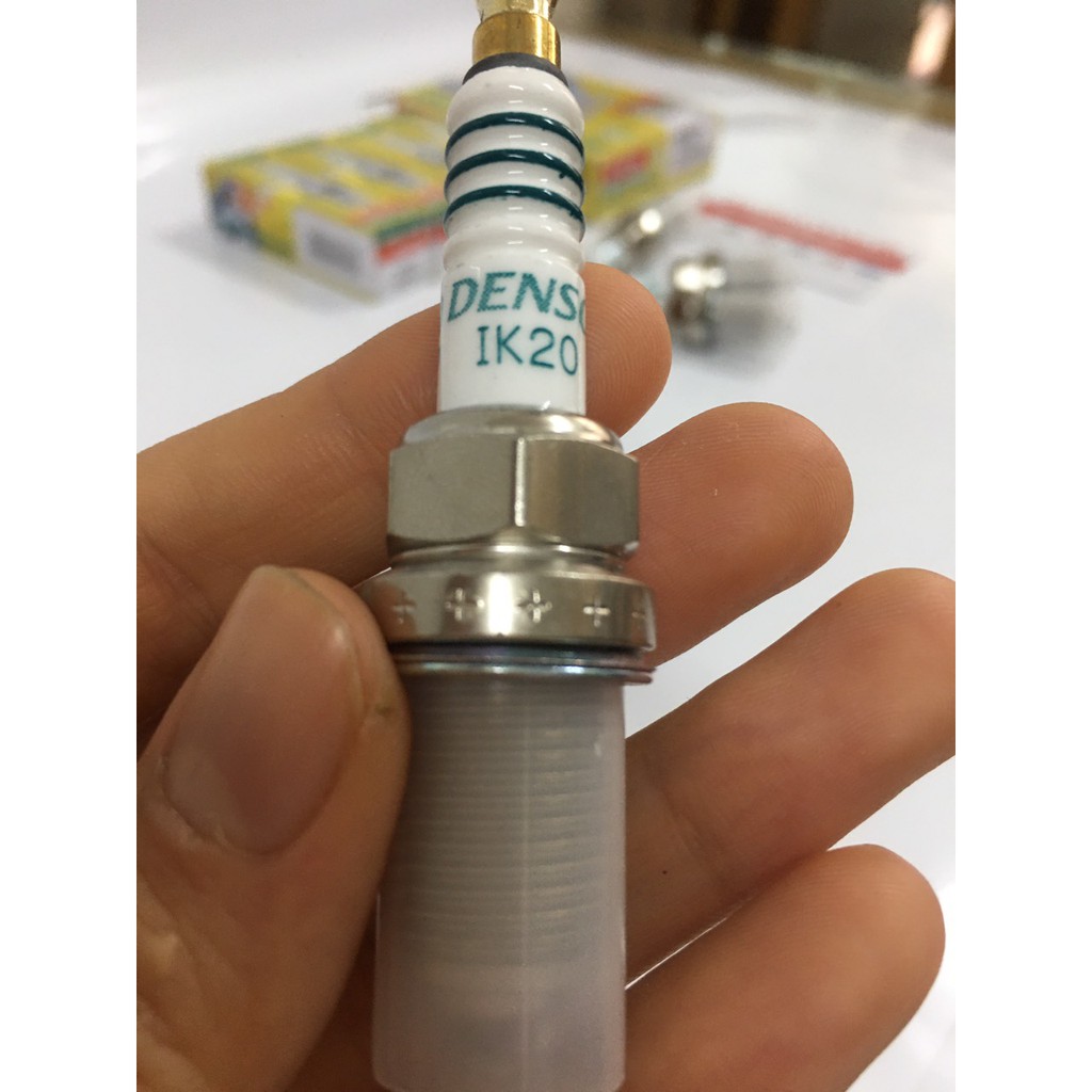 Bugi Denso Iridium IK20 - Giác 16 Chân Ngắn ren 14 (bugi bạch kim)