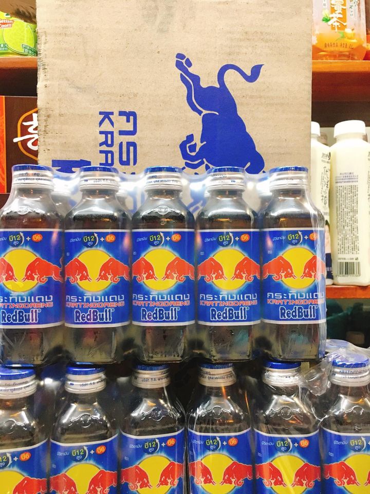 (Hàng sẵn tp.hcm) CHAI NƯỚC TĂNG LỰC RED BULL (BÒ CỤNG, BÒ HÚC) THÁI LAN