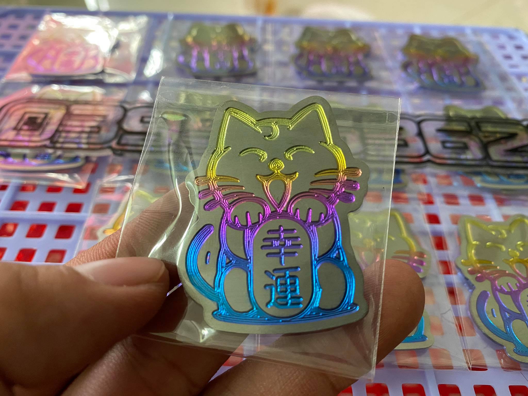 logo mèo thần tài titan đem lại may mắn cho bạn