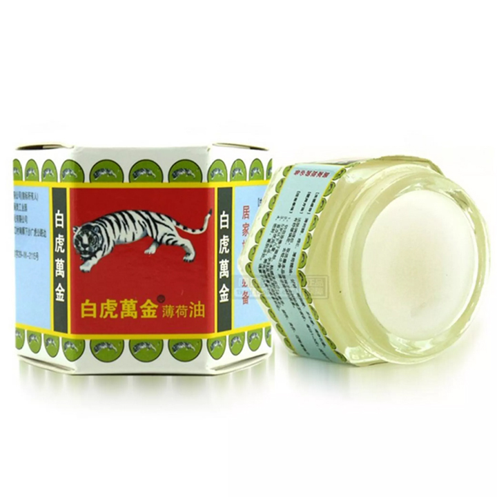 Dầu cù là thảo dược nóng dịu BA25