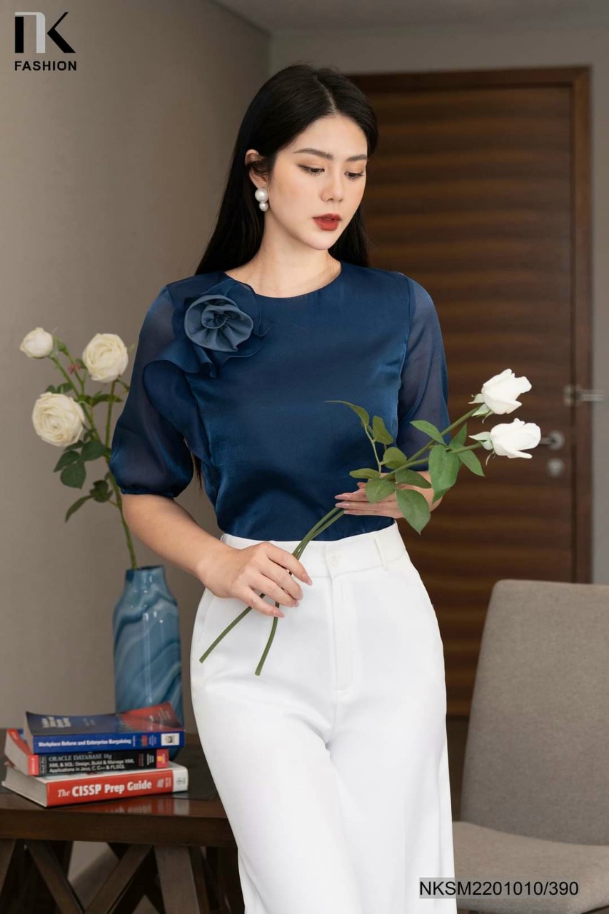 ÁO CÔNG SỞ MẨU MỚI B0555