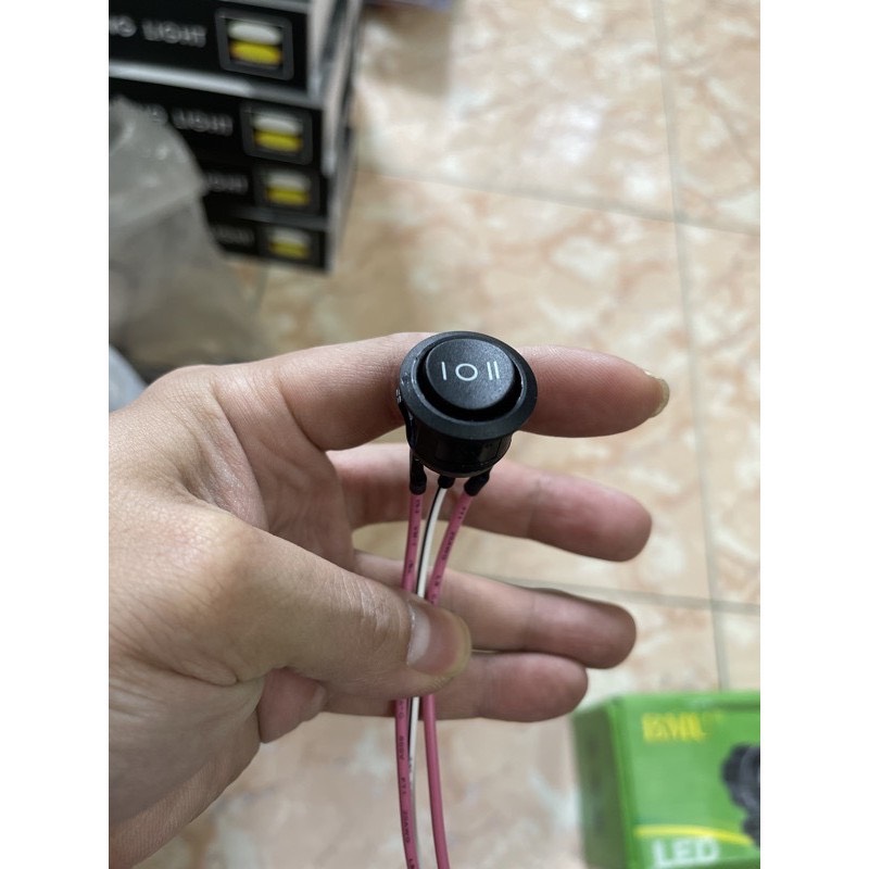 🧨 CÔNG TẮC GẠT 3 CHÂN GIÁ 1 CHIẾC💥