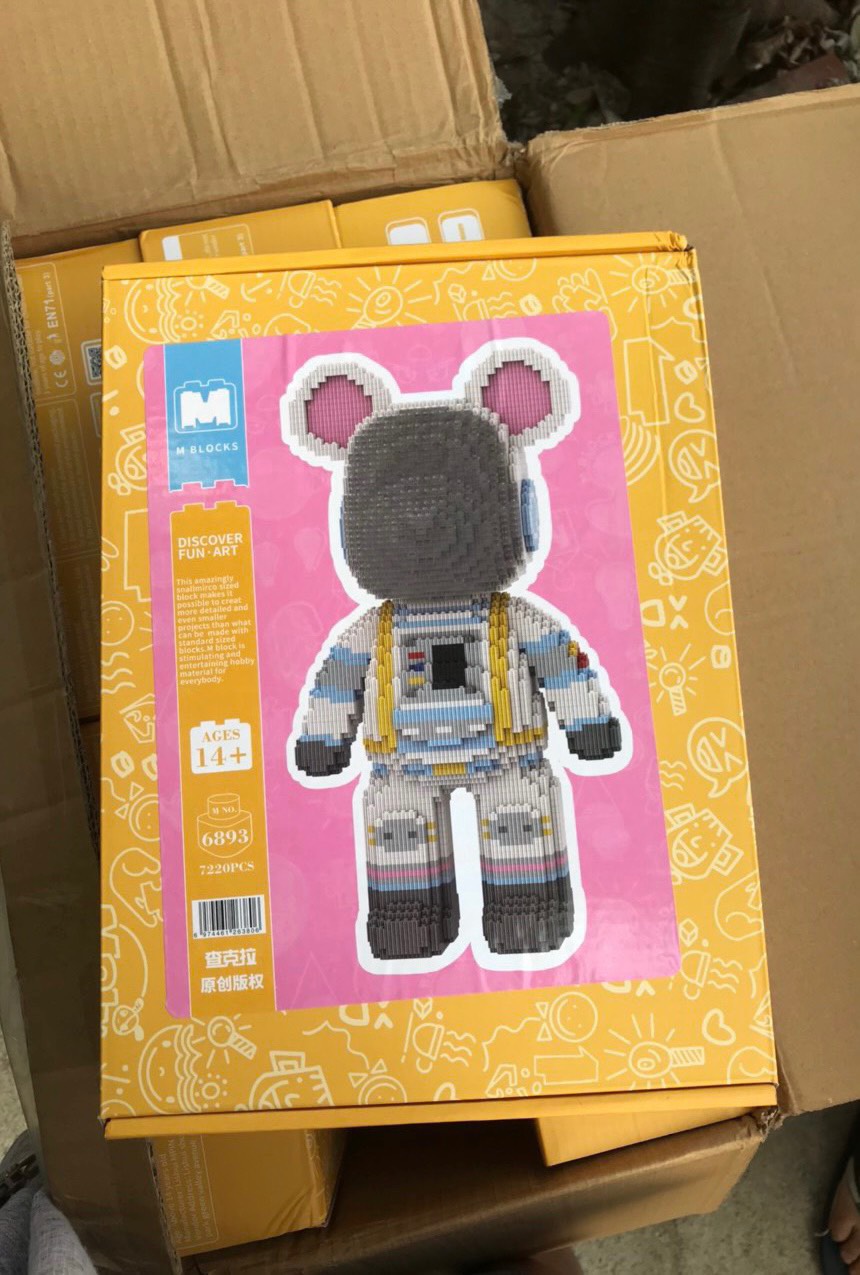 Lego Bearbrick 3D chính hãng Mpin 46cm (tặng búa)