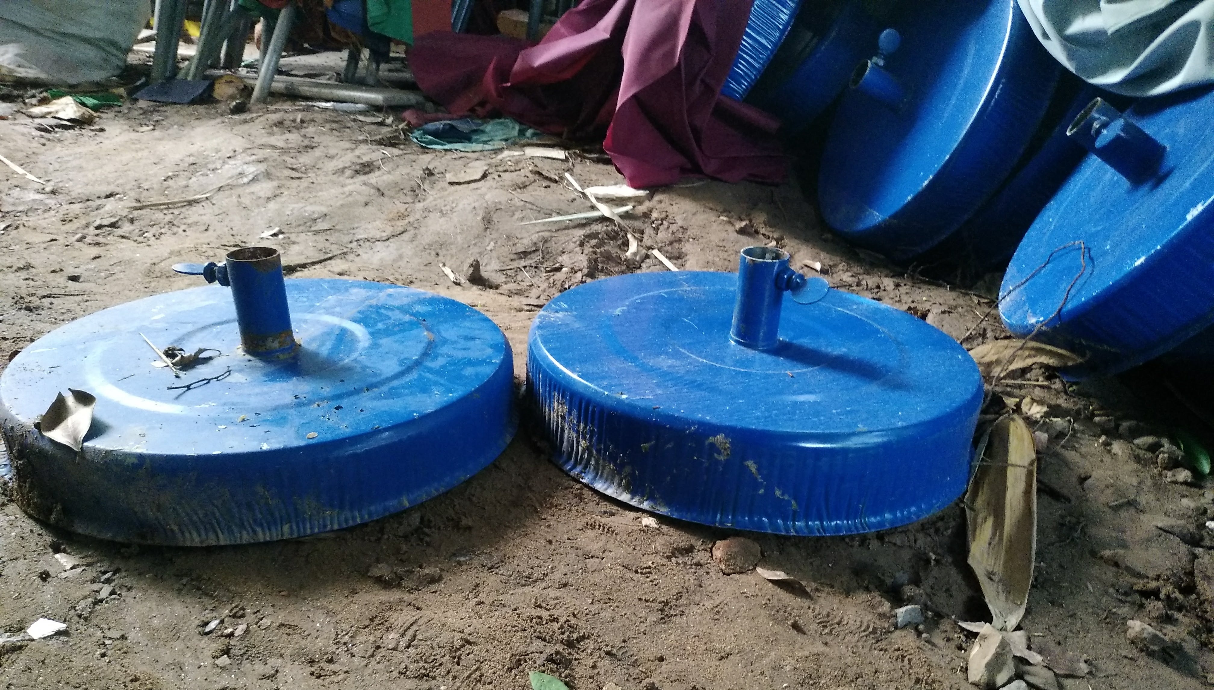 Vỏ chân đế dùng cho ô bán hàng ( chưa có bê tông )