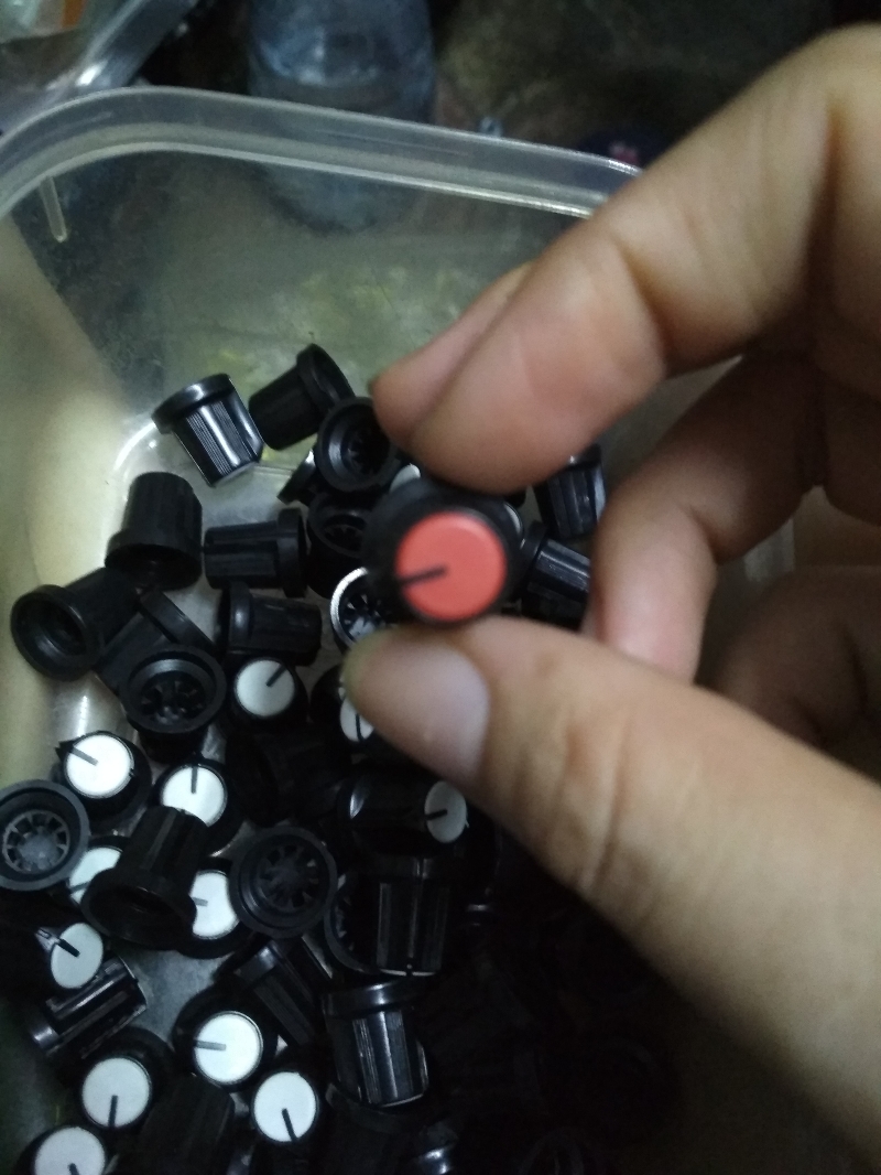 20 cái Núm chiết áp tròn đỏ