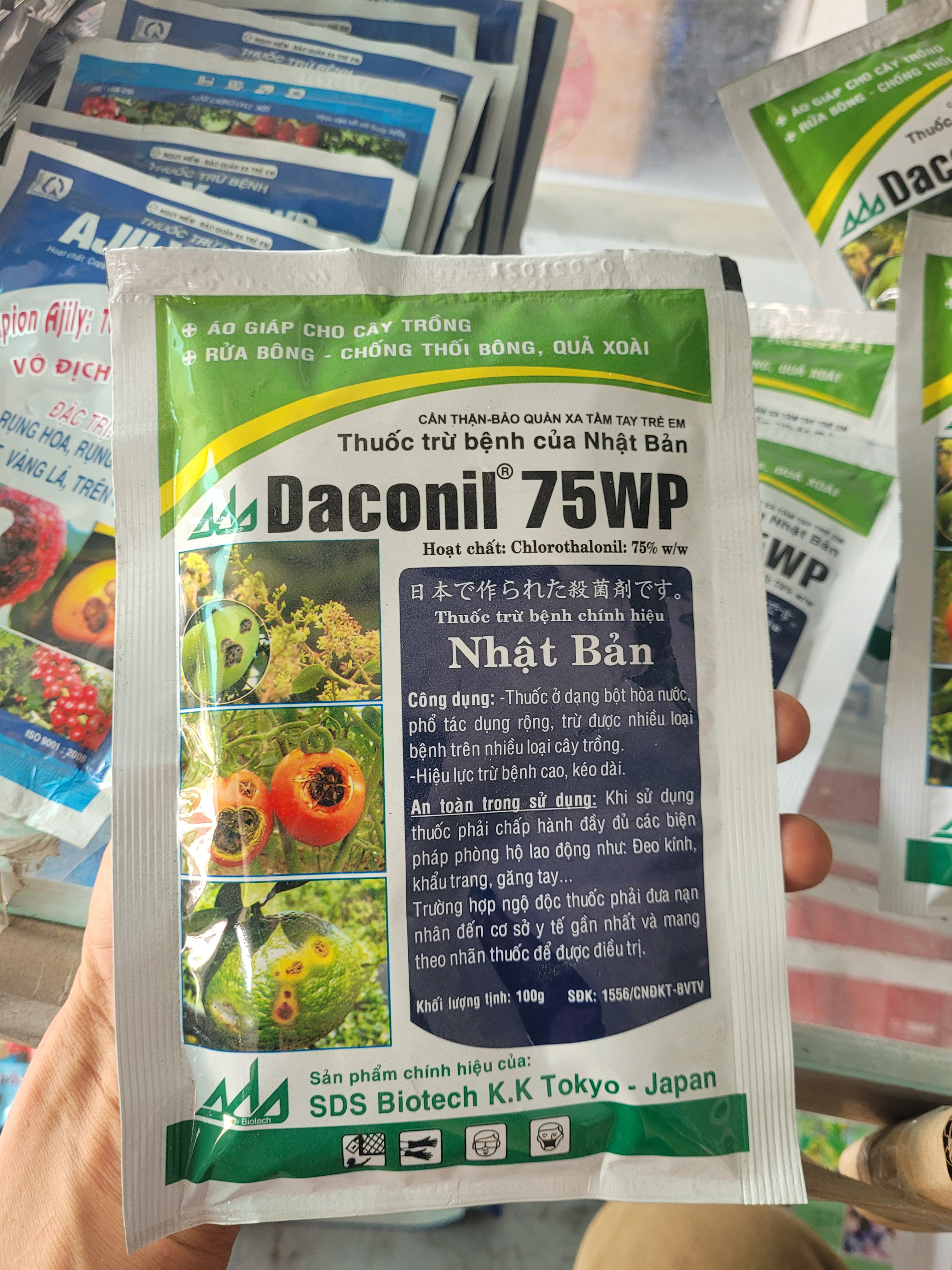 Thuốc trừ bệnh Nhật Bản Daconil 75WP 100gr