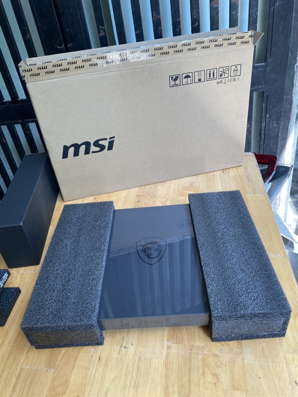 Bảng giá Laptop MSI GS66 Stealth 10SE, i7, NEW SEAL BOX 100% Phong Vũ