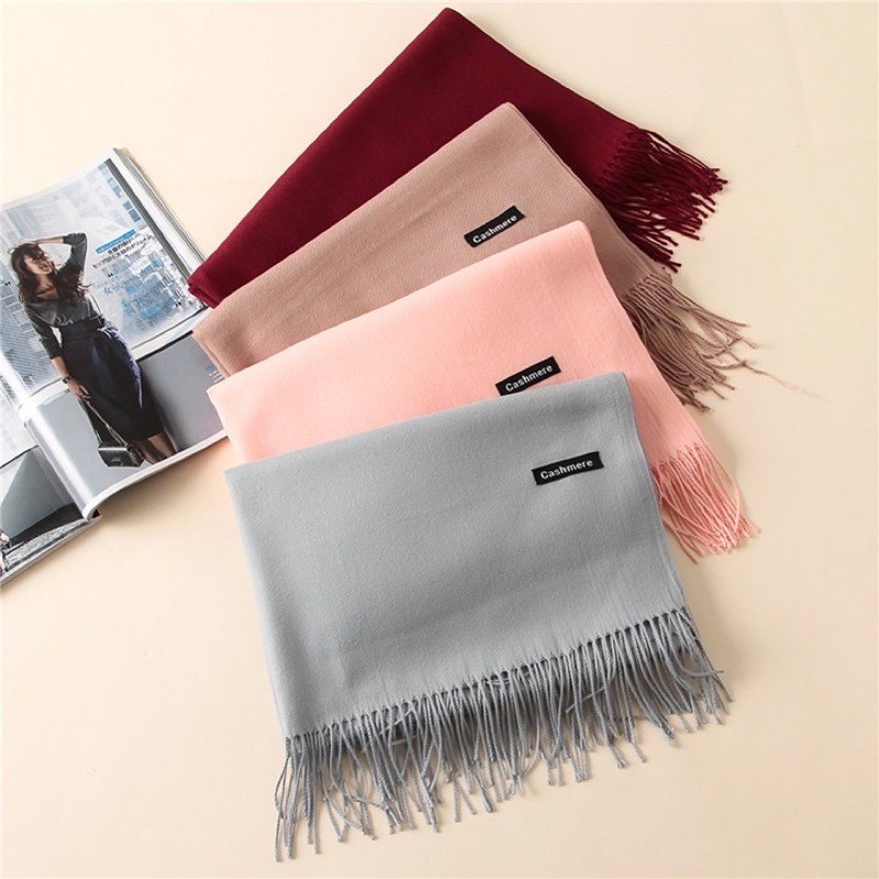 Khăn choàng cổ Cashmere cao cấp.