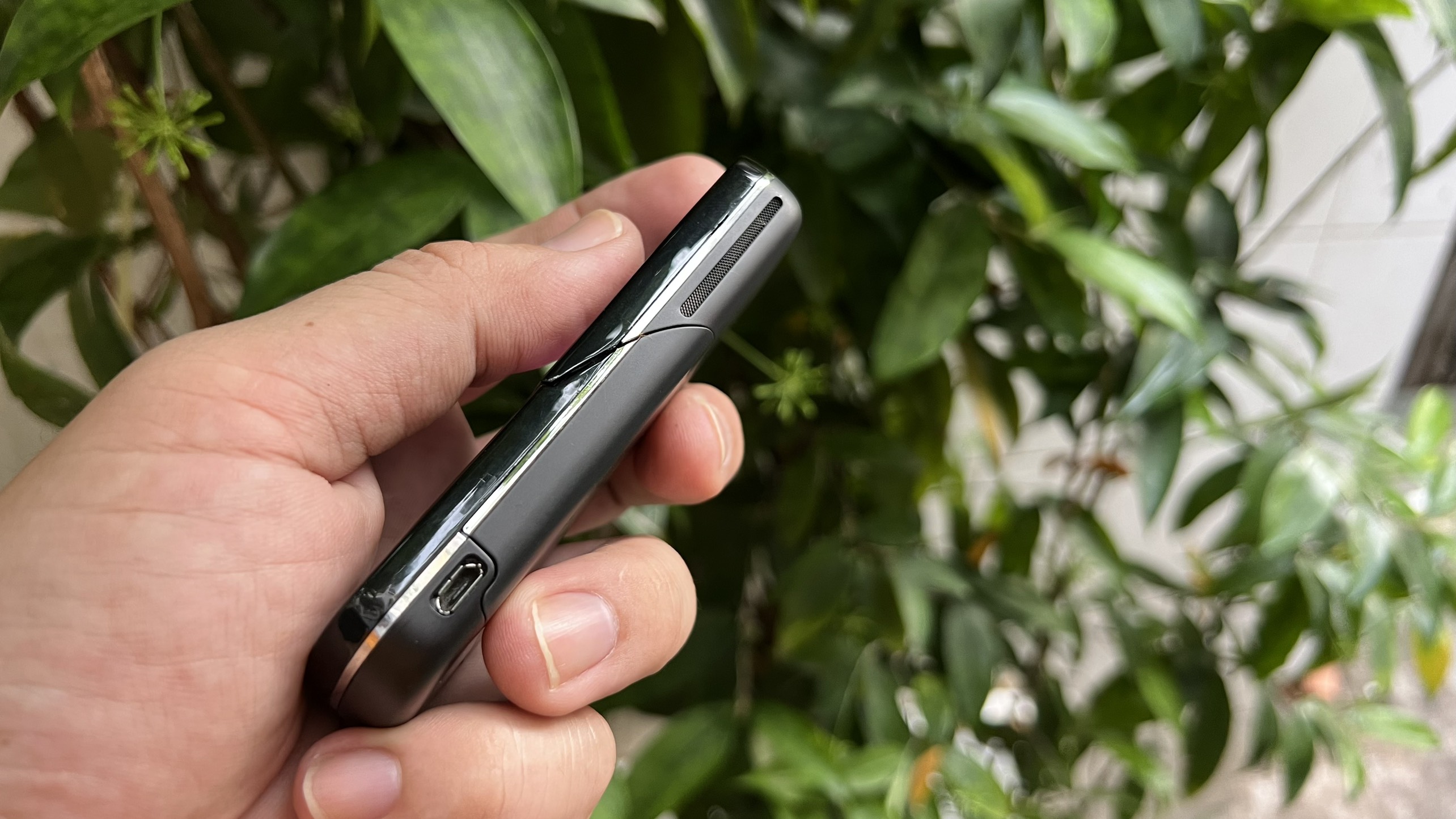 Điện thoại Nokia 8600 Luna chính hãng