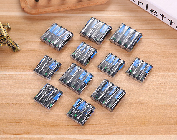 Pin tiểu 3A và 2A -1.5 V (Vỉ gồm 4 viên) yiyuan