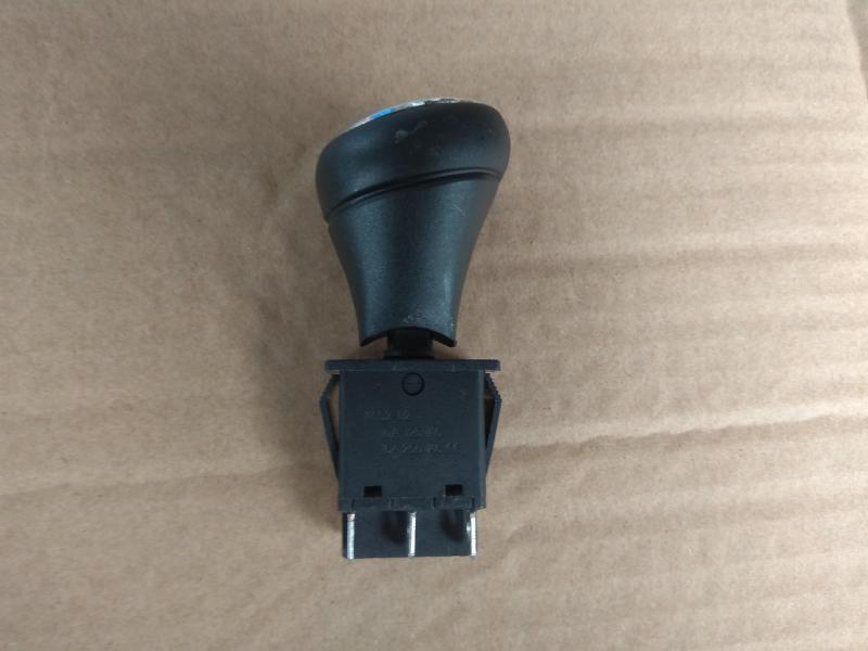 Giá bán cần gạt tiến lùi xe máy oto điện trẻ em
