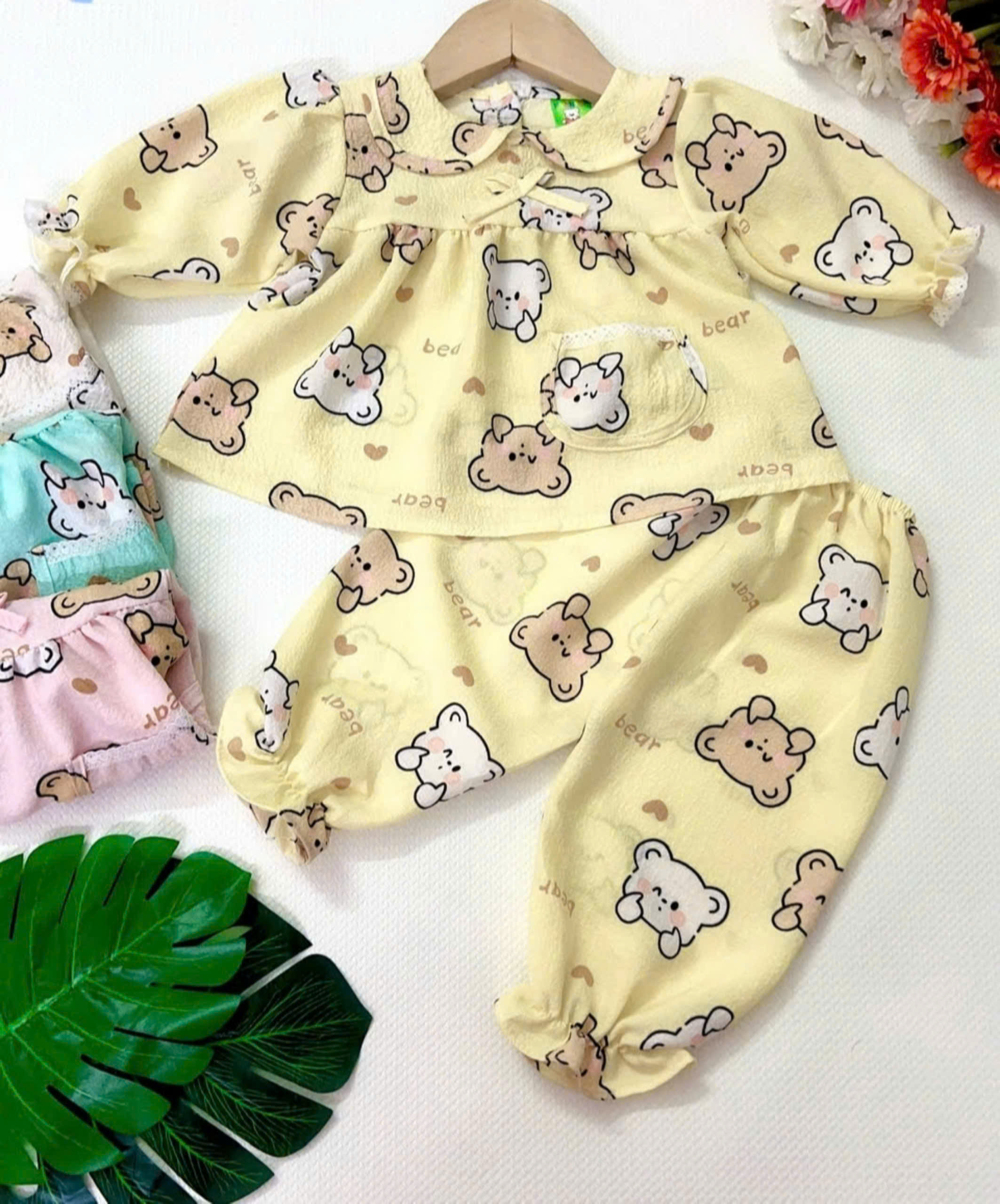 (3 bộ 3 màu 3 họa tiết khác nhau) Combo 3 Bộ Tay Dài Xốp Gạo Bé (7-15kg)