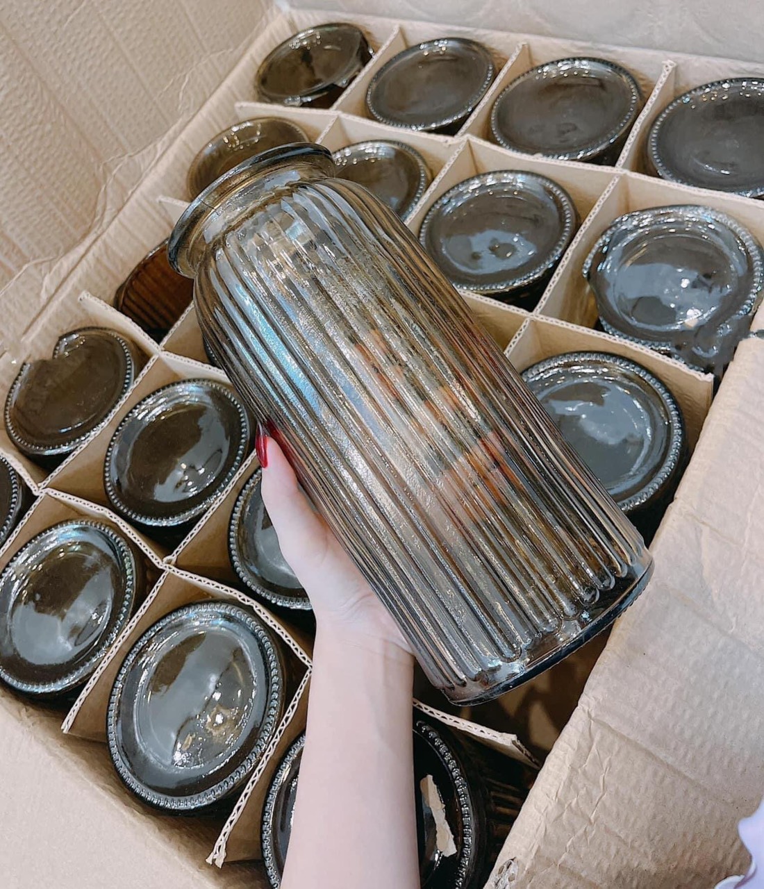 Lọ Hoa Thủy Tinh  Vintage Màu Hổ Phách