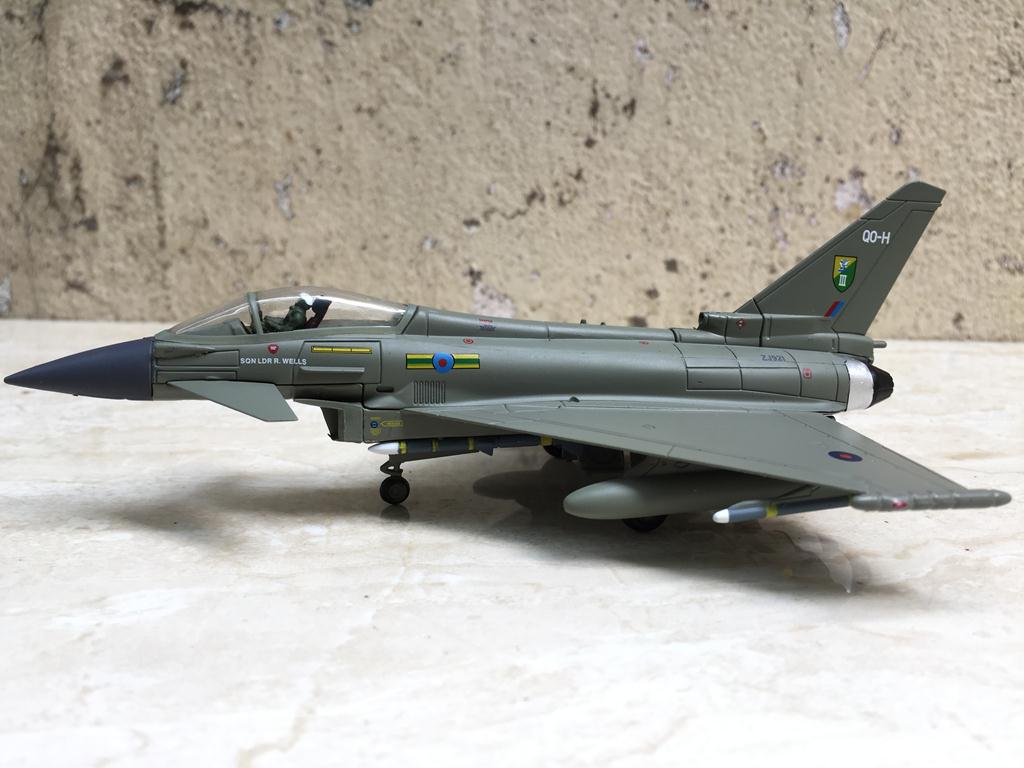 [HCM]Mô hình Máy bay Eurofighter Typhoon  1:100