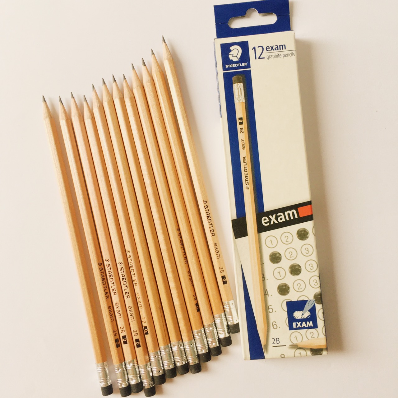 [HCM]Hộp 12 chiếc bút chì thân gỗ STAEDTLER EXAM 132 40 2B có gôm tẩy