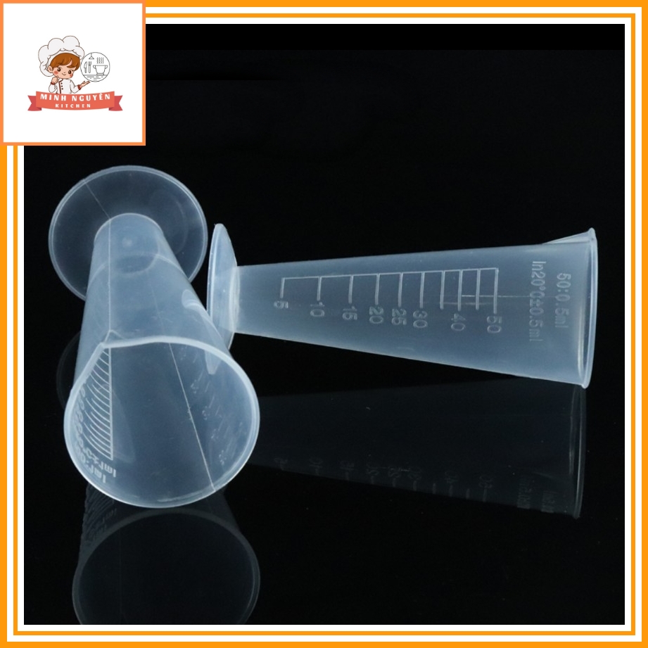 Ly đong nhựa hình tháp định lượng pha chế 100ml