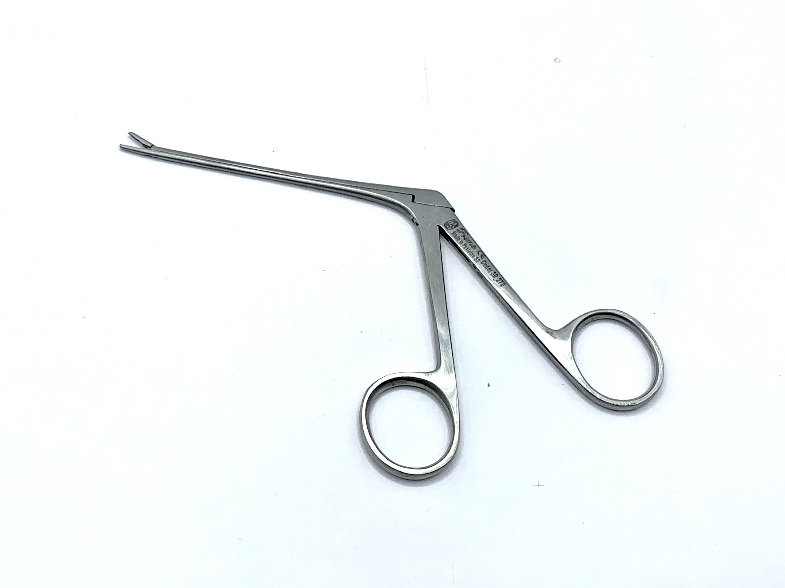 Gắp dị vật tai 8,5 và 12cm
