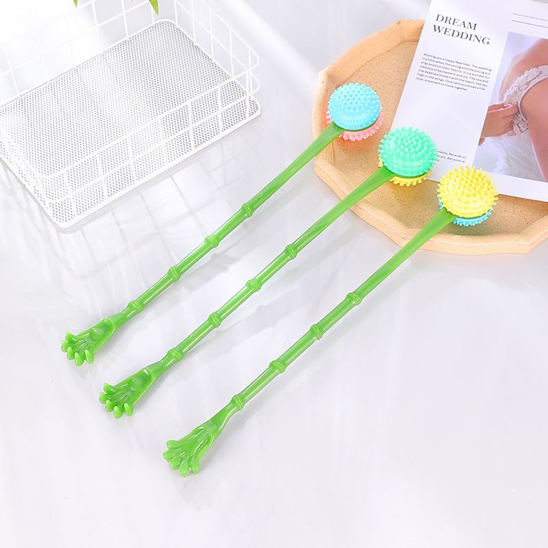 Cây đấm và gãi lưng cán xanh 2 trong 1
