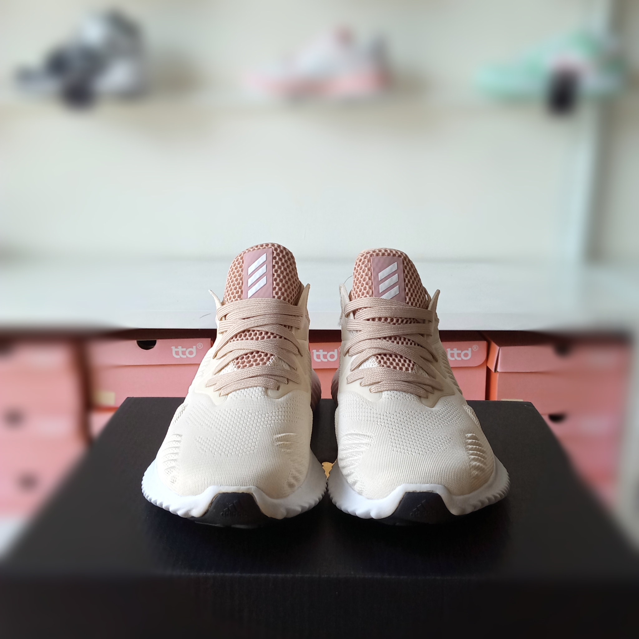 Giày Adidas Alphabounce Beyond hồng kem