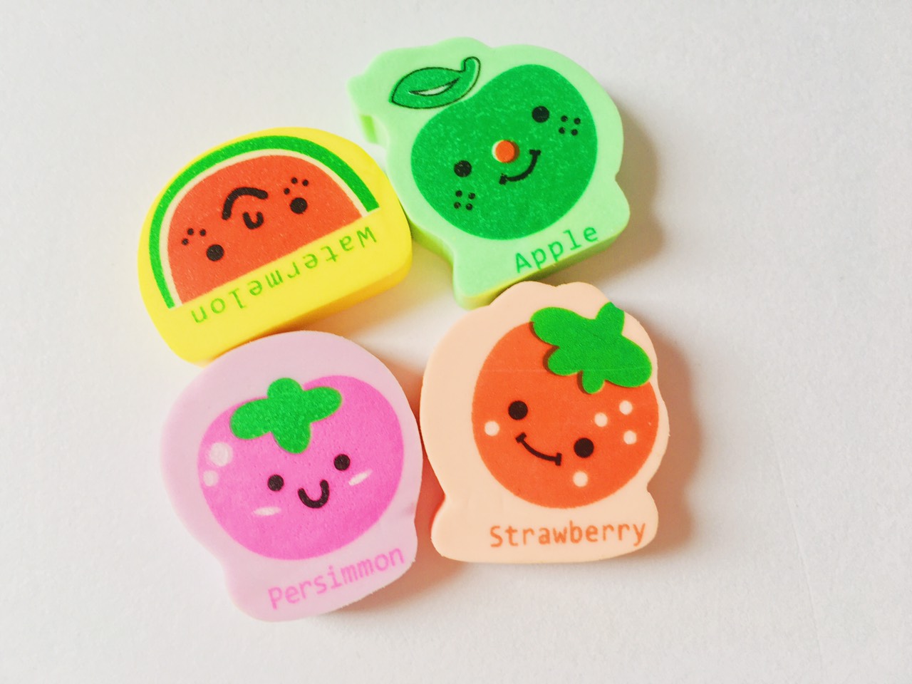 [HCM]Combo 4 bịch Gôm Trái cây + mặt cười (16 cục)