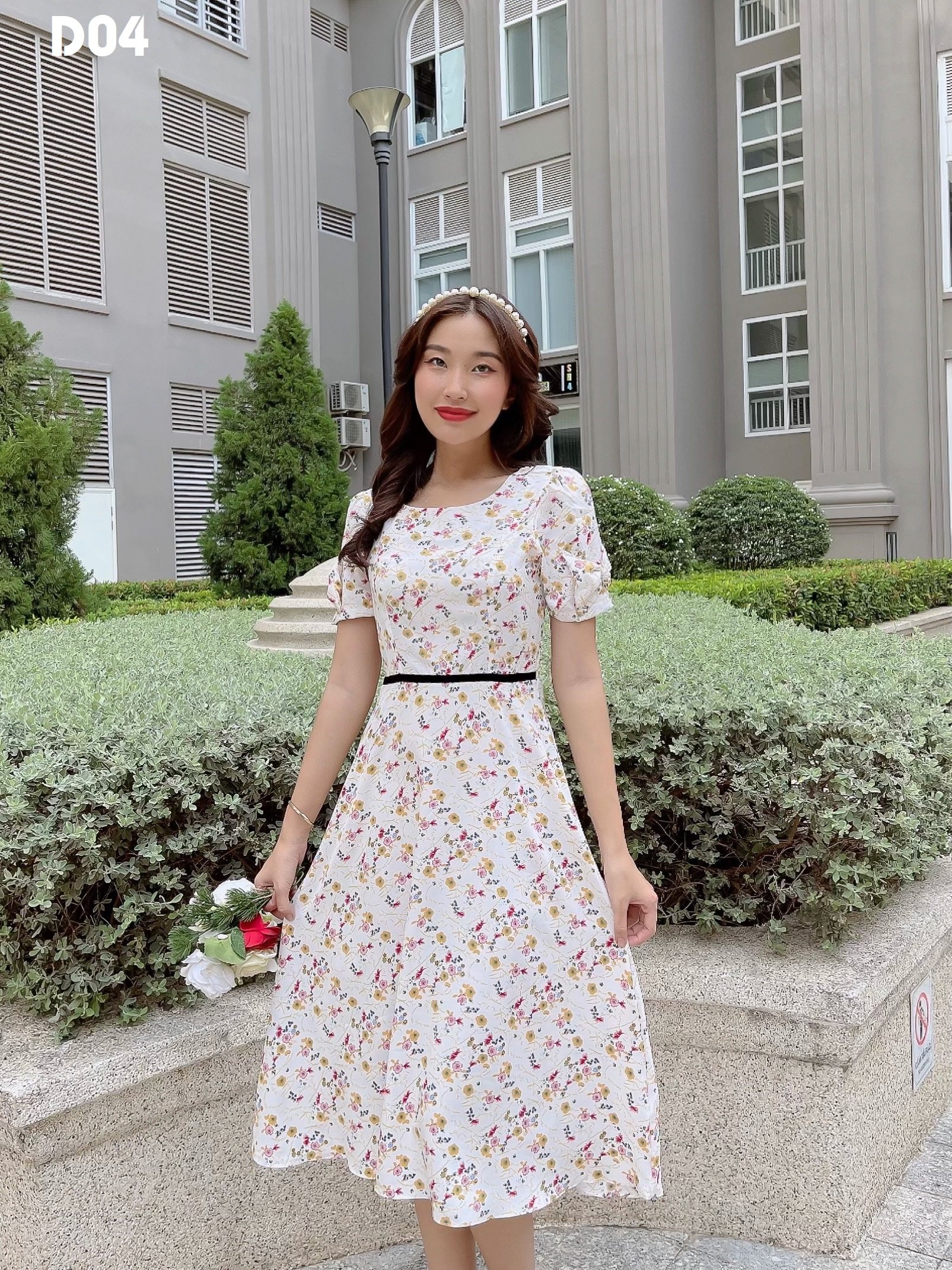 Đầm xoè trắng hoa nhí tay nơ eo phối màu chất lụa mềm D04
