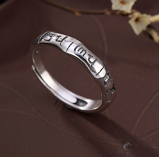 [HCM]NHẪN KHÚC TRE KHẮC OM MANI PADME HUM - NH236