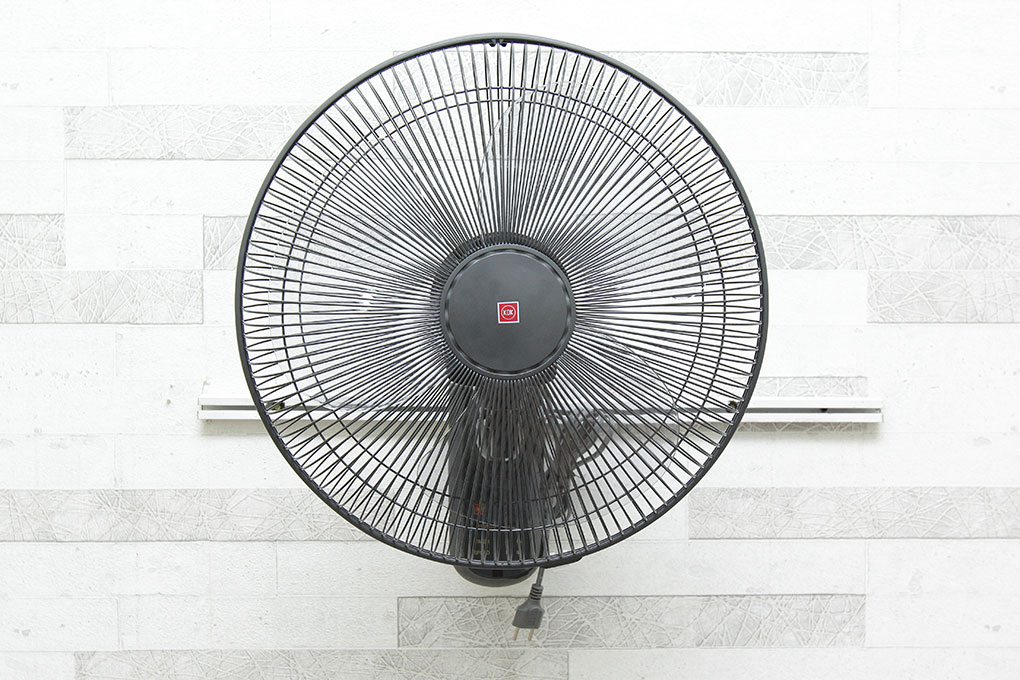 [GIAO TẠI HCM] - Quạt treo tường KDK M40M (BK)