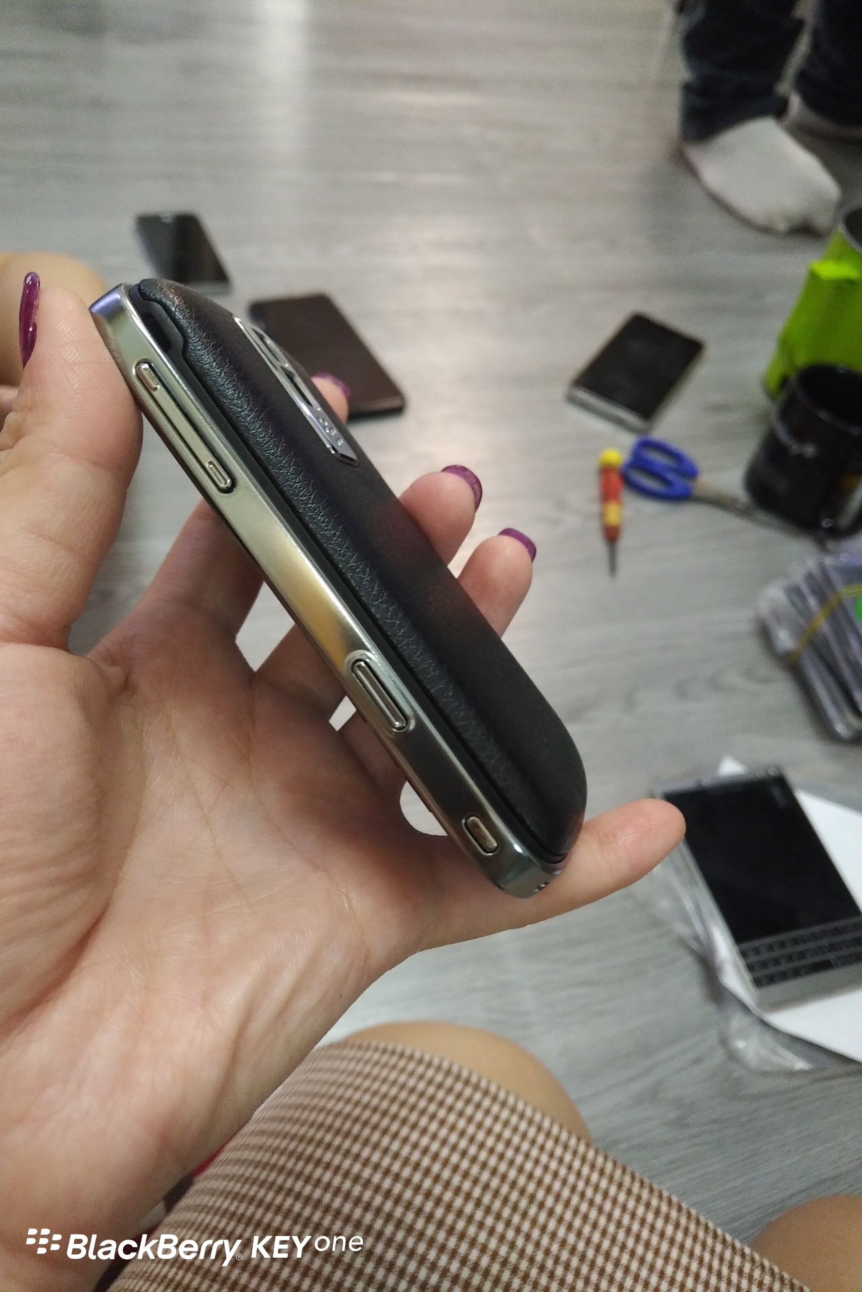 Điện thoại Blackberry 9000