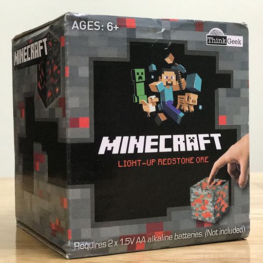 Đèn Đá đỏ và Đèn Kim cương Minecraft phát sáng 3 mức độ