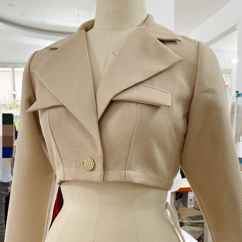 Áo Blazer Croptop Ứng Dụng Cao