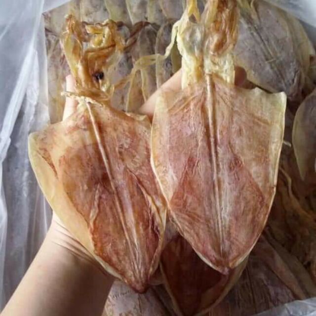 Khô mực nguyên con Vũng Tàu (50/60CON/1KG) , khối lượng 500g ,hàng tốt mới nhat loại 1.thịt mực ngọt ngon dai,chất lượng hảo hạng,KHÔNG CHẤT BẢO QUẢN,hải sản khô, thực phẩm khô Thiên Tú , chất lượng , uy tín , bổ dưỡng cho mọi gia đình