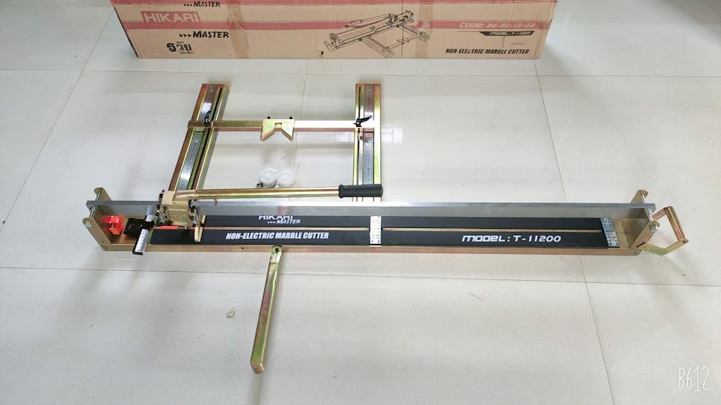 Máy cắt gạch siêu cứng bàn đẩy  Hikari - T1120 cắt 1,2 mét- Xuất Xứ Thái Lan nguyên máy 20 kg, thép đúc  chắc bền.